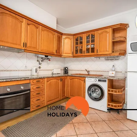 #290 Families Only - Choro Azul By Holidays *