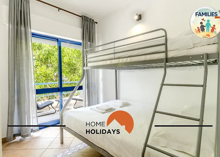 #290 Families Only - Choro Azul By Holidays